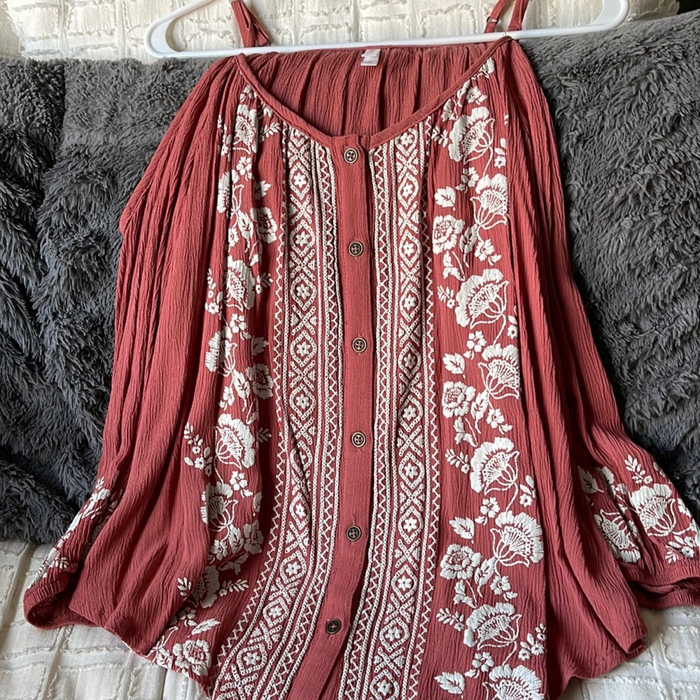 Cute blouse